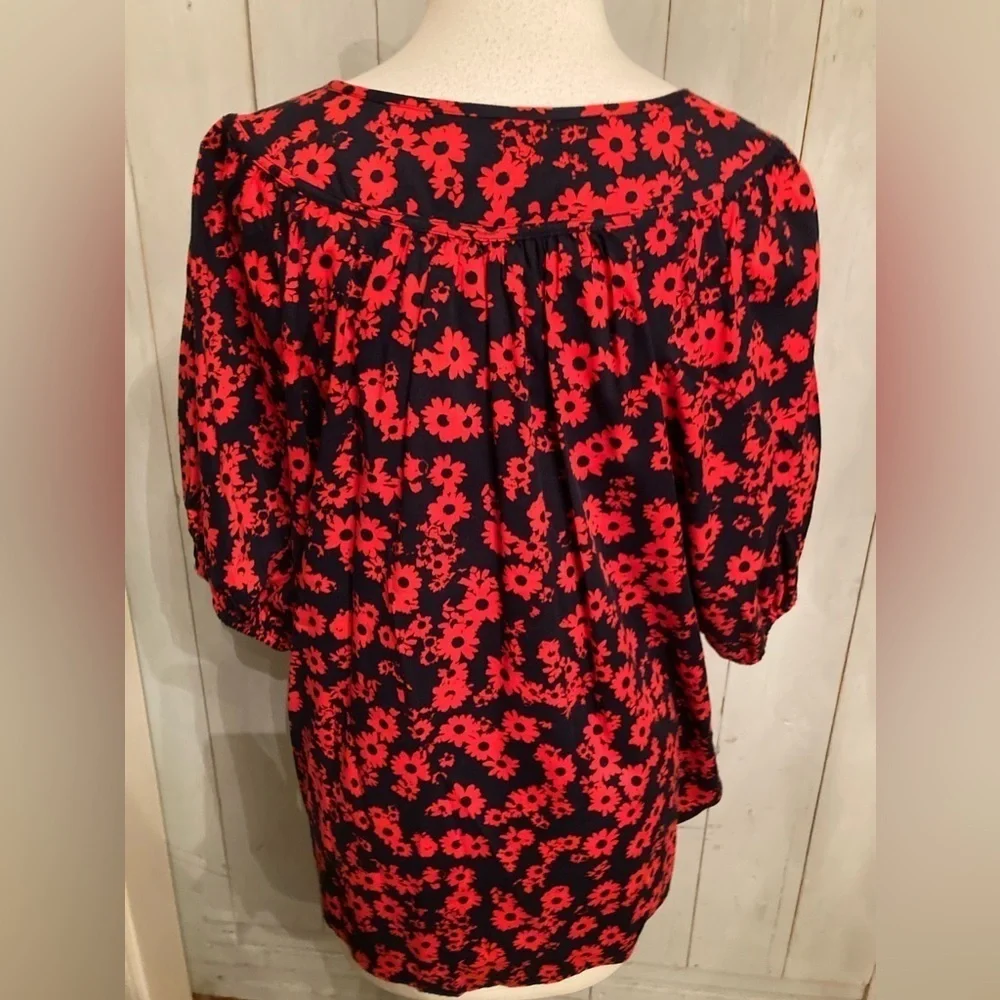 Loft‎ Women's Size Large Floral Red & Blue 3 Button Puff Sleeve Blouse Top